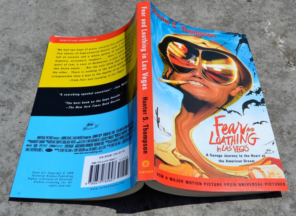 Fear and Loathing's bright cover, featuring an elongated version of Raoul Duke's head.